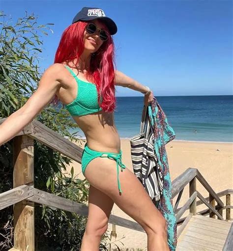 Strictly S Dianne Buswell S Cheeky Comment On Topless Photo Of