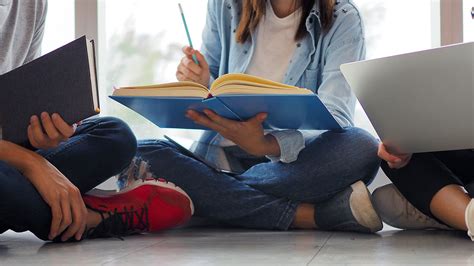 Por qué se celebra el Día del Estudiante Diario Basta