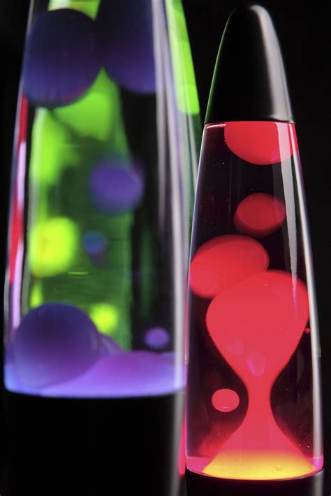 Make An Easy And Fun Glow In The Dark Lava Lamp