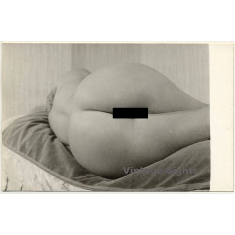 Rear View Reclining Blonde Nude Butt Back Vintage Photo S S