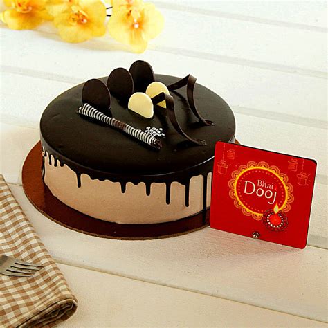 Buy Send Table Top Chocolate Cake Bhai Dooj Combo Online FNP