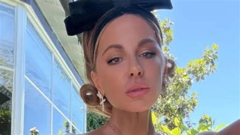 Gigi And Bella Hadid Pose Completely Nude For Versace News Au
