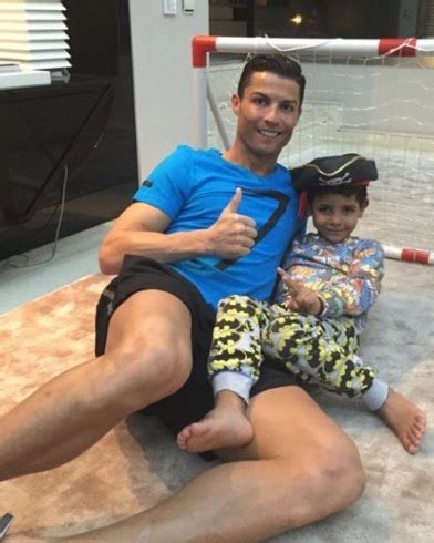 Madre Prest Vientre A Su Hijo Gay Para Que Se Convirtiera En Padre Nueva Mujer