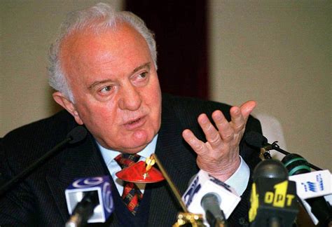 Ševardnadze olisi halunnut Nobelin – KU