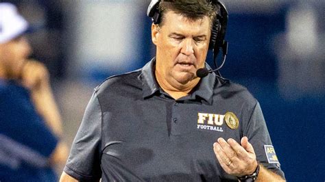 Fiu Football Team Is Blown Out By Western Kentucky 73 0 Miami Herald