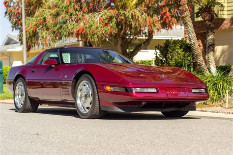 9k Mile 1993 Chevrolet Corvette Coupe 40th Anniversary 6 Speed For Sale On Bat Auctions Sold