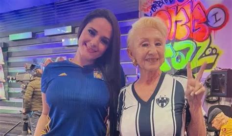 La bombe mexicaine qui avait dévoilé ses seins après le but de Gignac