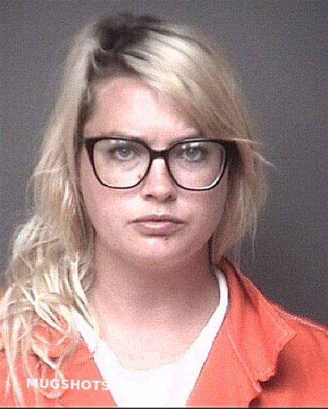 Smith Alexis Justine Dubuque County Mugshots Zone