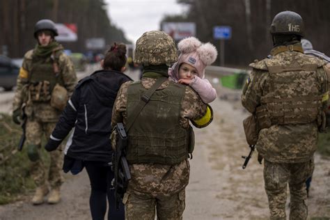 Guerra En Ucrania Evacuación De Civiles En Irpin Y Ataques En Mariupol