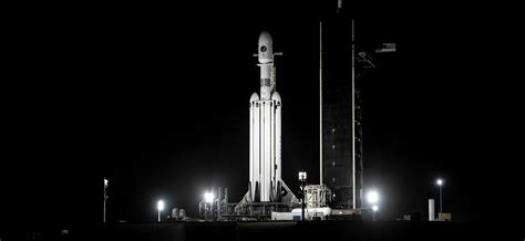 U S Military Payloads Mated To Spacex Falcon Heavy Rocket For Weekend