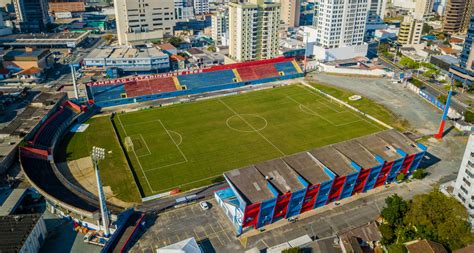 O Clube Clube N Utico Marc Lio Dias