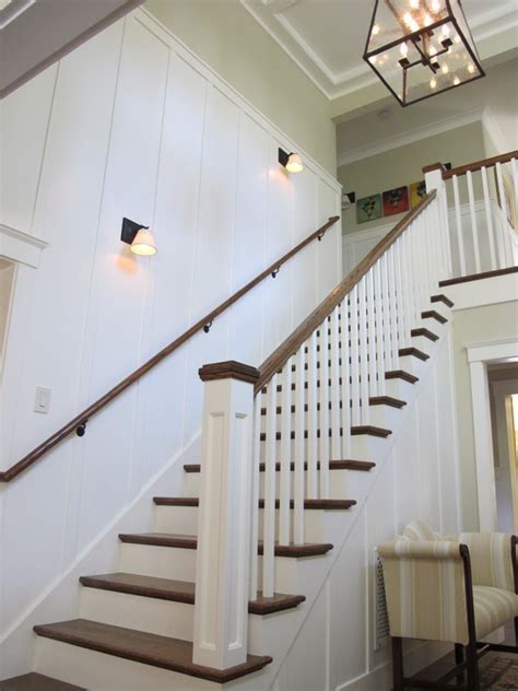 Best 5 Wainscoting Ideas Stairs Entryway Roderick Zanini