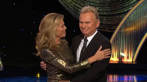 Vanna Whites Emotional Farewell To Pat Sajak On Wheel Of Fortune