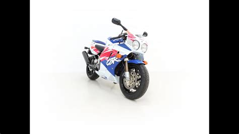 An Early First Generation Uk Honda Cbr Rr Fireblade Sc In Awesome