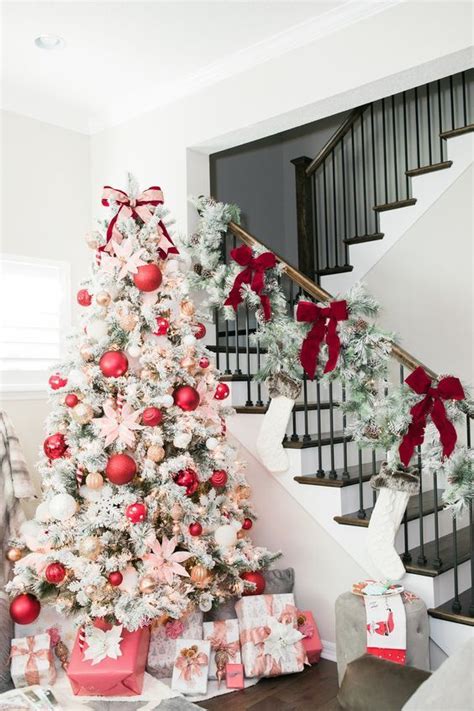 25 Bright Red And White Christmas Décor Ideas Shelterness