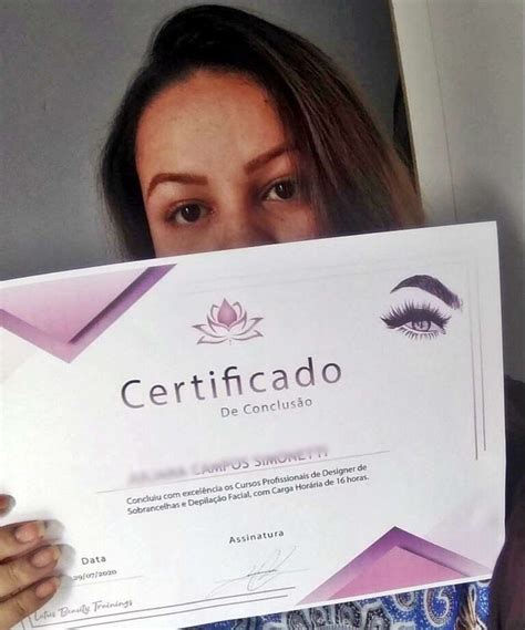 Curso Design de Sobrancelhas e Depilação Facial Lotus é Bom