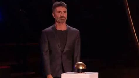 Simon Cowell Leaves Royal Variety Performance Viewers In Hysterics After Epic On Stage Blunder