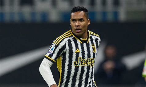 Juventus L Ultima Di Alex Sandro Raggiunger Il Record Di Nedved