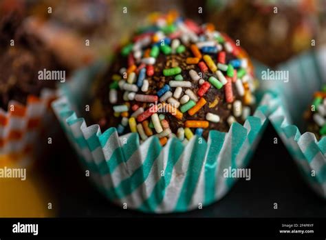 Rainbow Paper Plate Hi Res Stock Photography And Images Alamy