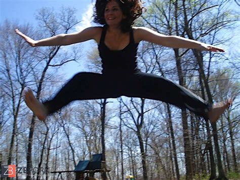 Stellar Dark Haired Milfy ZB Porn