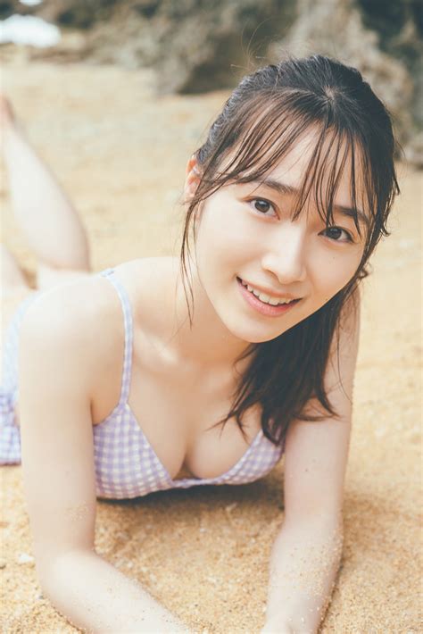 画像334 櫻坂46守屋麗奈、初ランジェリーカット解禁 清楚でセクシーな魅力溢れる＜1st写真集「笑顔のグー、チョキ、パー」＞ モデルプレス