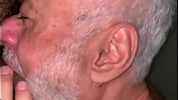 divirtiéndose en la caja XVIDEOS