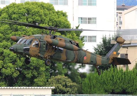 陸上自衛隊 Mitsubishi Uh 60ja 43122 八尾空港 航空フォト By Lotusさん 撮影2021年09月09日