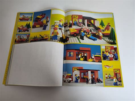 Lego Legoland Space Classic Town Castle Idea Book 6000 1980 With All