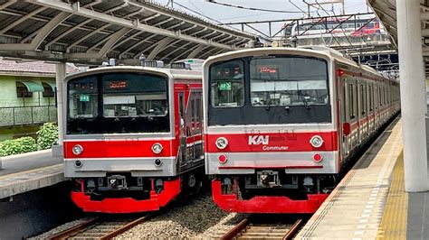 Kumpulan Kereta Api Krl Commuter Line Di Stasiun Cakung Jr Tm