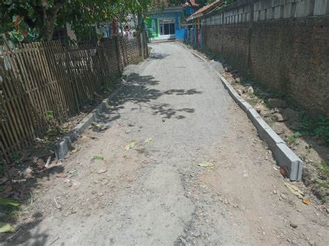 Diduga Sengaja Proyek Pembangunan Paving Blok Di Desa Pasir Tanjung