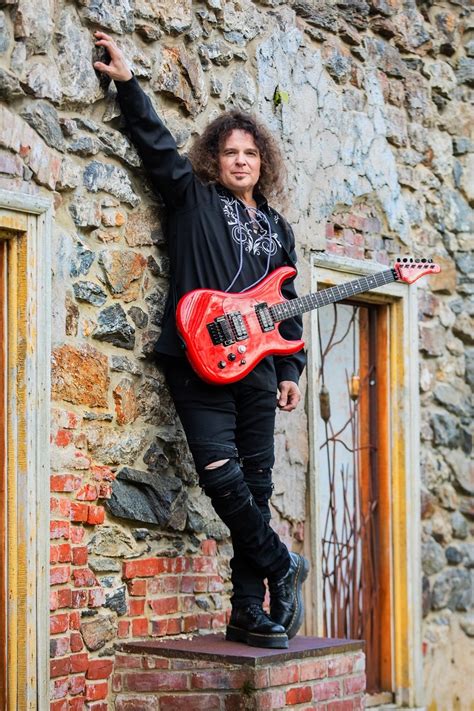 Intervista A Vinnie Moore Il Chitarrista Presenta Double Exposure