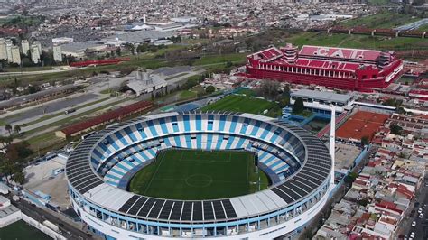 Como El Clásico De Avellaneda Pero En El Mundo 14 Estadios Vecinos Divididos Por Escasos