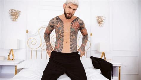 Gay Alone In Your Bed VR Porn Video VRPorn