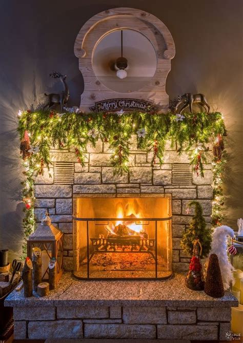 How To Set Up Beautiful Christmas Mantel Decorations In Minutes