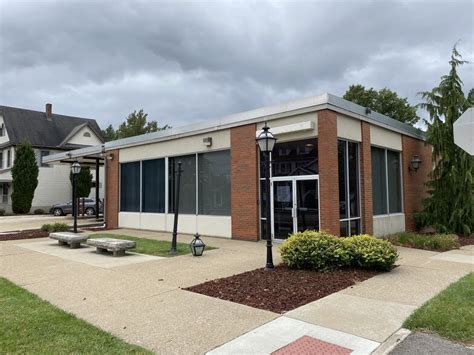 35 N Main St Columbiana Oh 44408 Loopnet