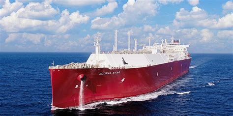 Qatari LNG Giant Secures Fleet Expansion With Nakilat Latest