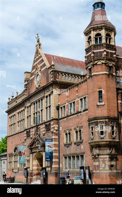 Worcester City Art Gallery And Museum Stock Photo Alamy