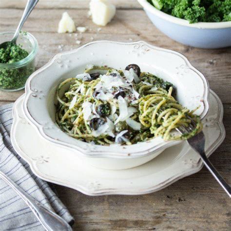 Spaghetti mit Grünkohl Pesto Delikatessen Nudel rezepte Grünkohl