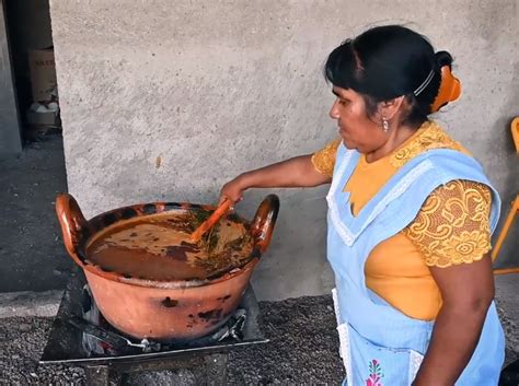 El Mole De Caderas Es Designado Patrimonio Cultural Intangible De