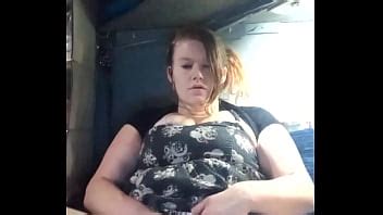 Masturbación en un vestido XVIDEOS