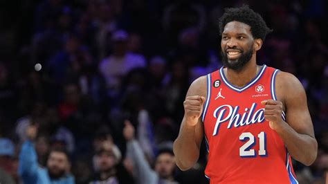 Nba Le Camerounais Joel Embiid Sixers D Sign Mvp Meilleur Joueur