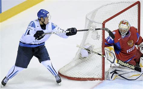 Mikael Granlund scoring....one awsome goal! respect! | Ice hockey ...