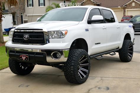 2012 Toyota Tundra Fuel Contra Rough Country Suspension Lift 6