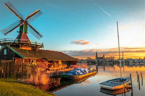 450 Mulini A Vento A Zaandam Foto Stock Immagini E Fotografie Royalty