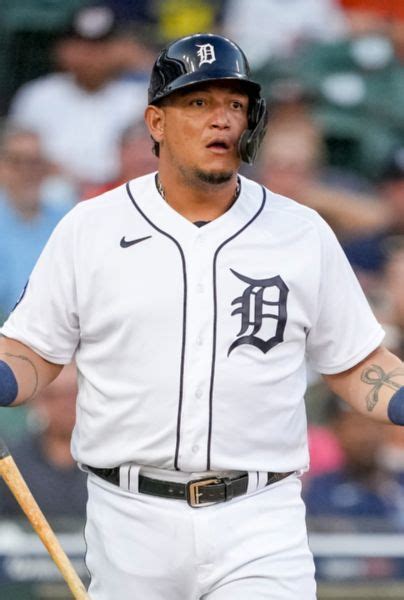 Video Miguel Cabrera Y Un Imparable Que Lo Dej Muy Cerca De Hacer