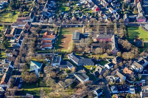 Dorsten aus der Vogelperspektive Gebäudekomplex des Weiterbildungs