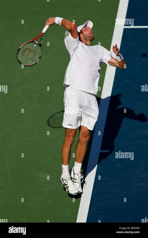 Pro Tennis Serve Hi Res Stock Photography And Images Alamy