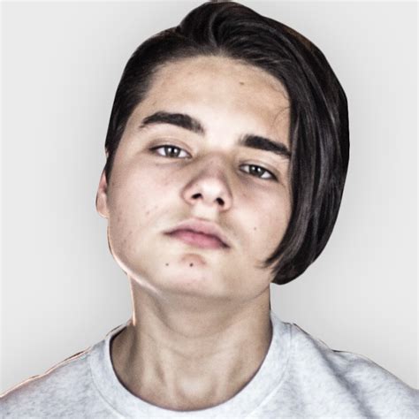 uite de ce ne place de selly virgin radio romania