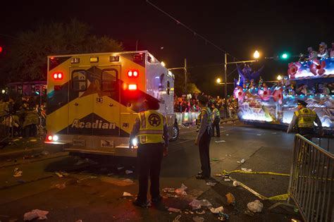 Dozens Hurt After ‘drunk Driver Plows Into Mardi Gras Crowd