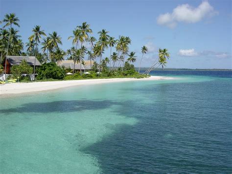 Keindahan Alam Di Pulau Wangi Wangi Hello Indonesia